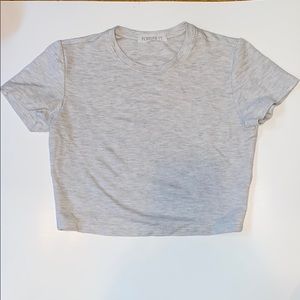 Forever 21 Grey Cropped t-shirt